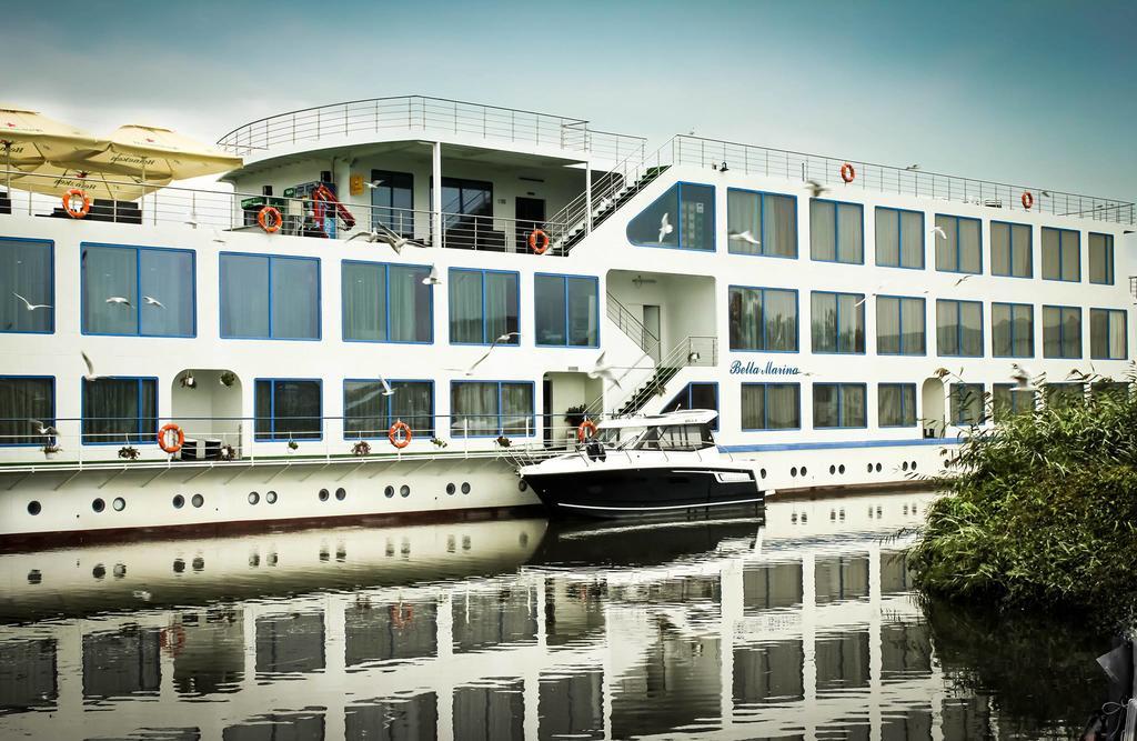 Hotel Bella Marina 茹里洛夫卡 外观 照片